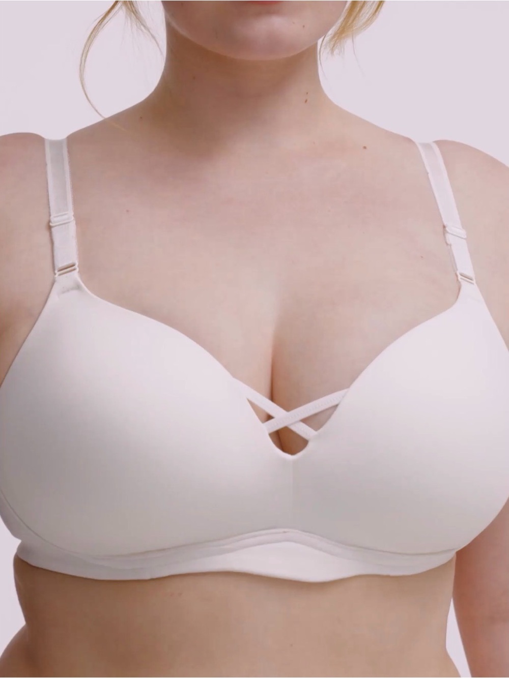New Torrid Wire Free Push Up Plunge Bra Size 36DD